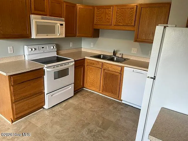 2 bed, 2.0 bath, $1,450 — Photo 3