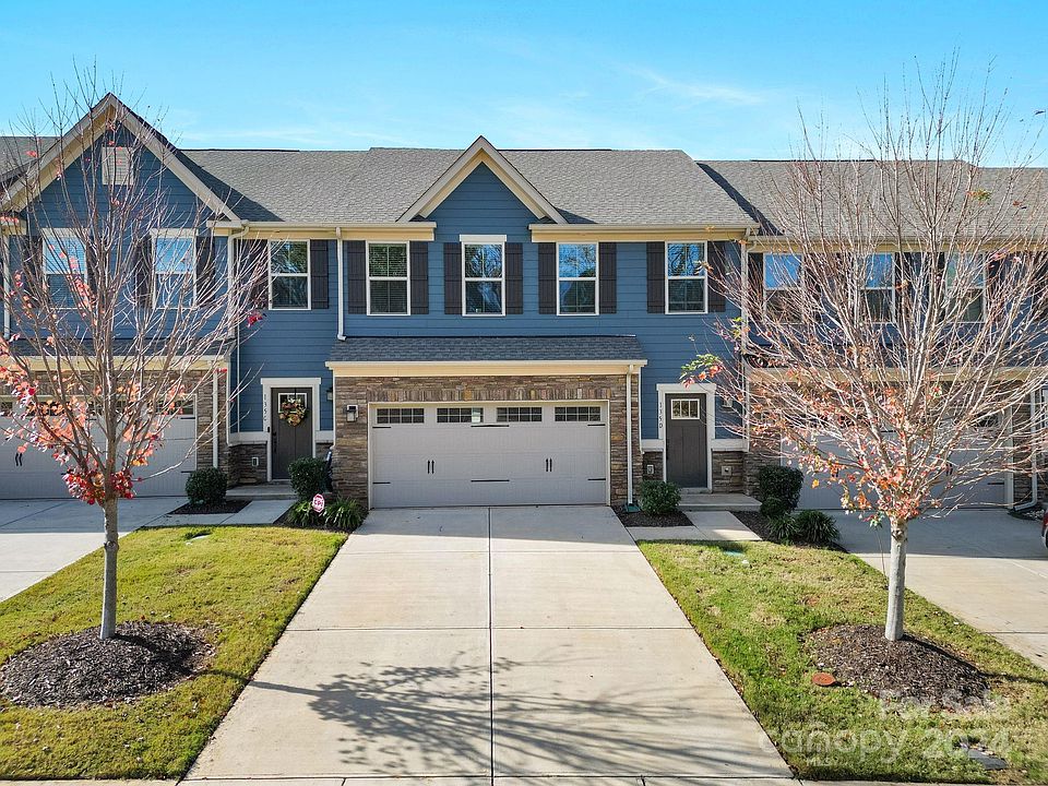 1st image of 135 Beacon Dr #D