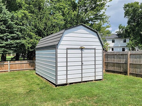 5th image of 514 Hampton Dr