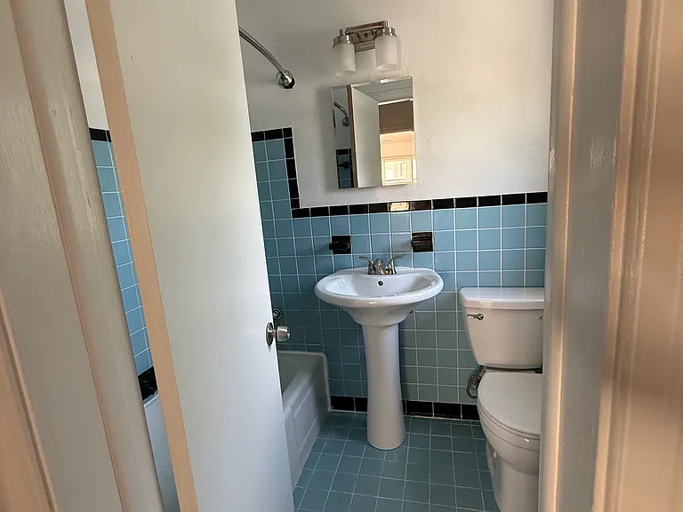 3 Bay Dr #3 — Photo 8