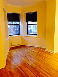 Rented by Peter Meskouris LREB