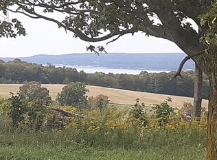 508 N Fletcher Rd, Petoskey, MI 49770