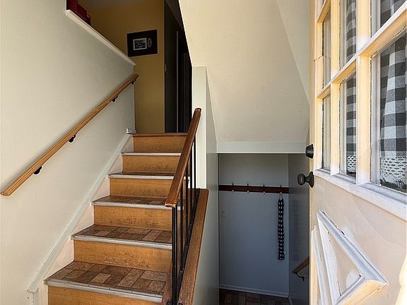 2nd image of 4173 Burningtree Rd