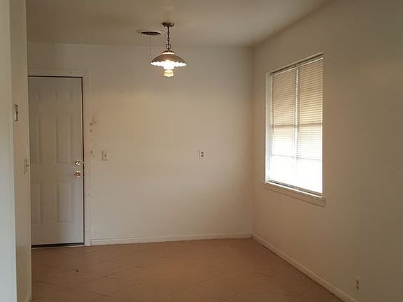 4th image of 1618 Bowie St #A