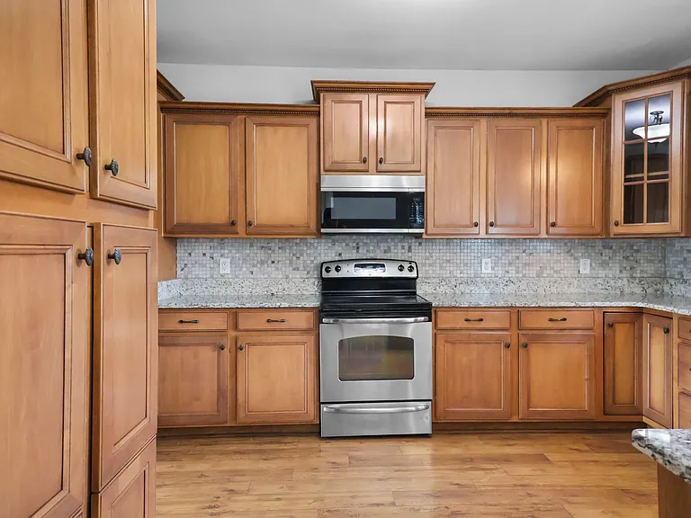 1093 Willow Cir — Photo 12