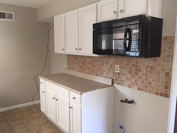 5th image of 3990 Martindale Ave