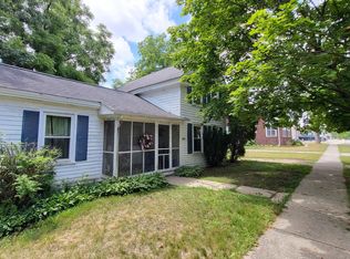 2827 Austin St, East Troy, WI 53120