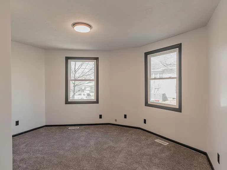 2901 R St #2 — Photo 17