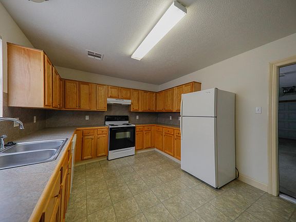 5th image of 5030 Hawthorne St