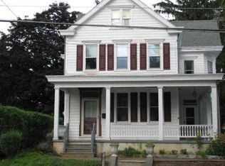 449 N College St, Carlisle, PA