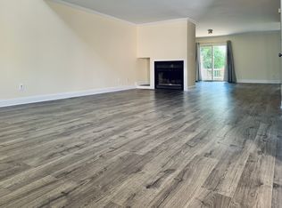 9 Hanover Ct, Princeton, NJ 08540
