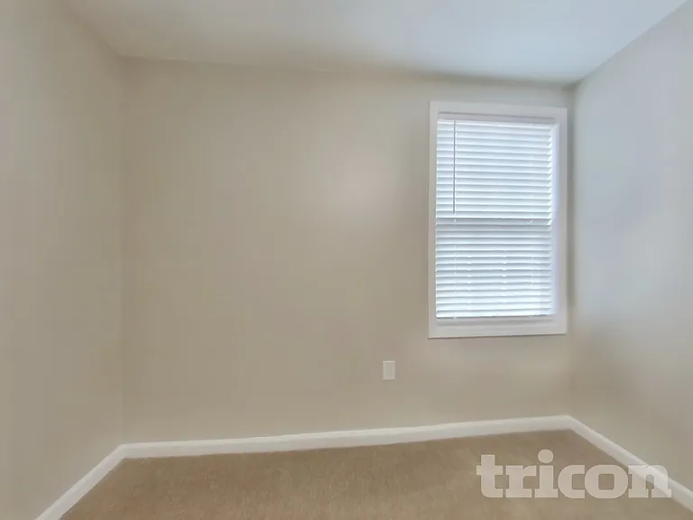 47 Rosemont Ct — Photo 11
