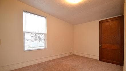 5th image of 1410 1/2 W 12th St
