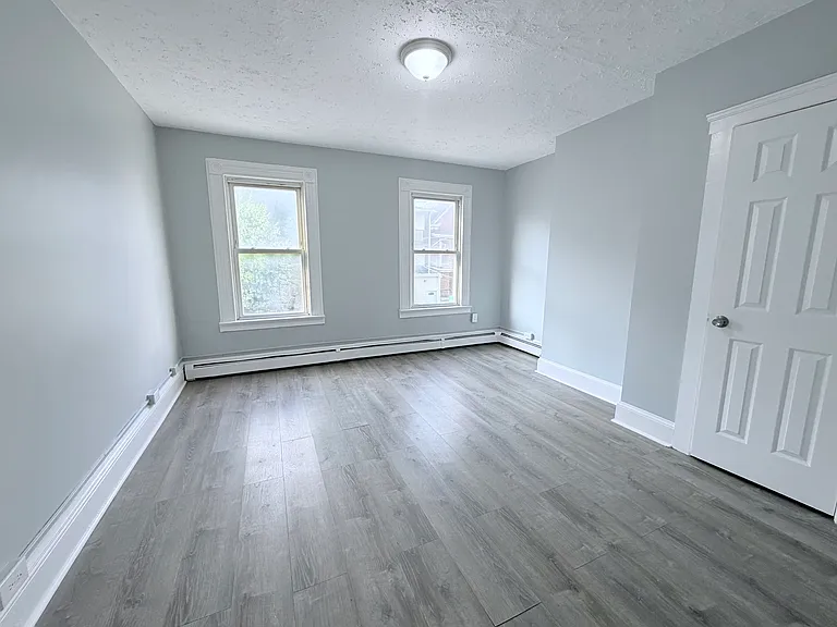 78-80 Franklin St #2 — Photo 2
