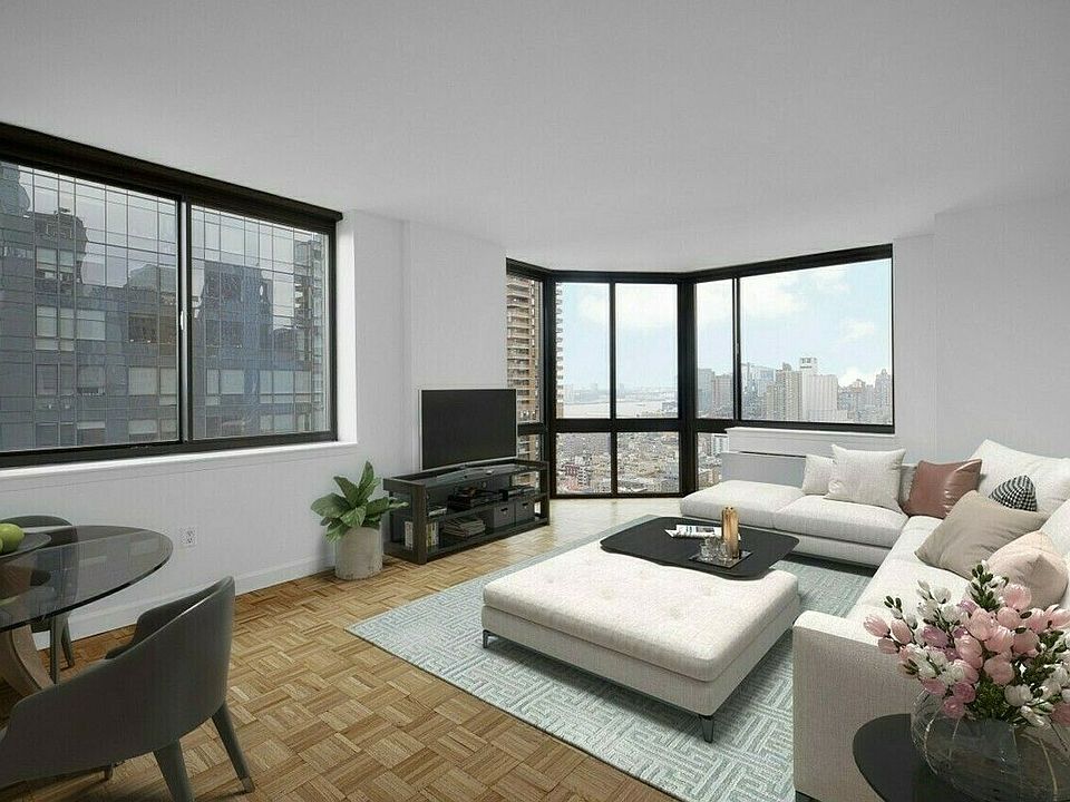 1st image of 420 W 42nd St APT 32F