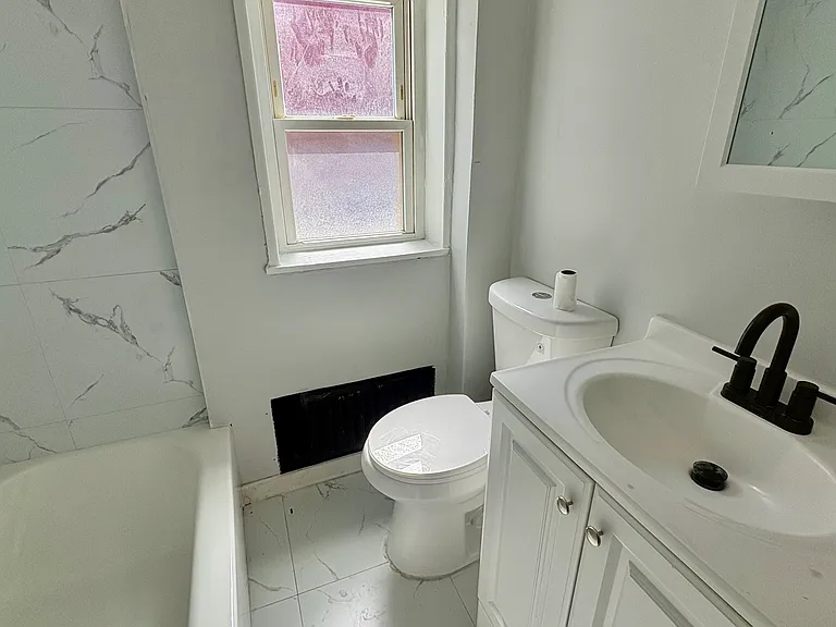 462 Elm St #2 — Photo 3