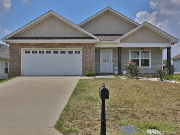 116 Longleaf Ln, Enterprise, AL 36330