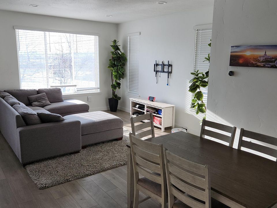 2nd image of 25 E Center St APT 38