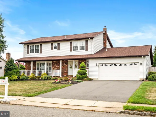 64 Peter Rafferty Dr, Hamilton, NJ 08690