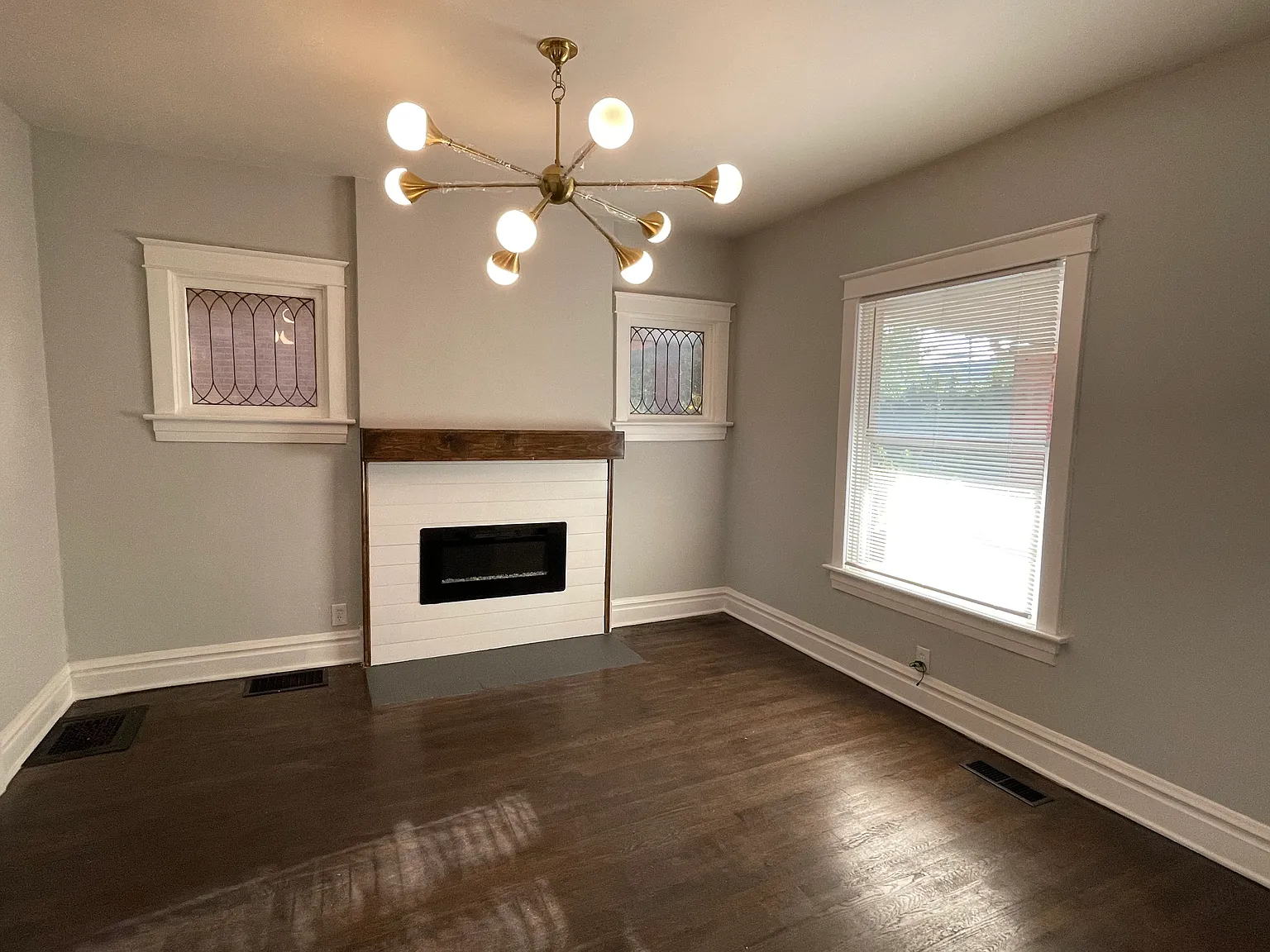 3 bed, 1500 sqft, $2,550 — Photo 2
