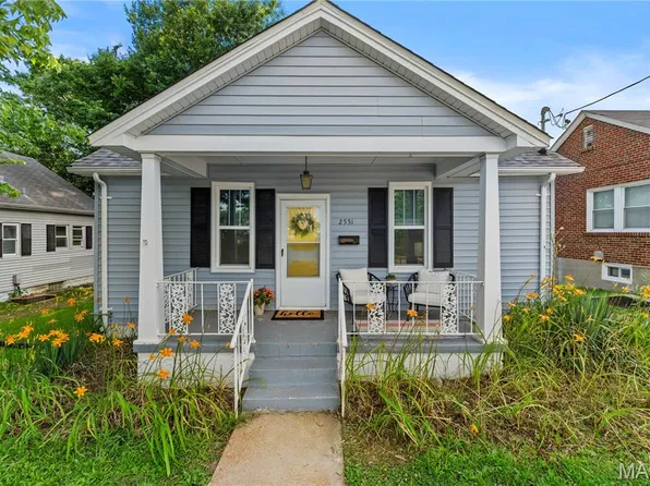 2551 Gerhard Ave, Saint Louis, MO 63143