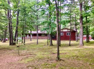 1365 Pine Point Dr, Lewiston, MI 49756