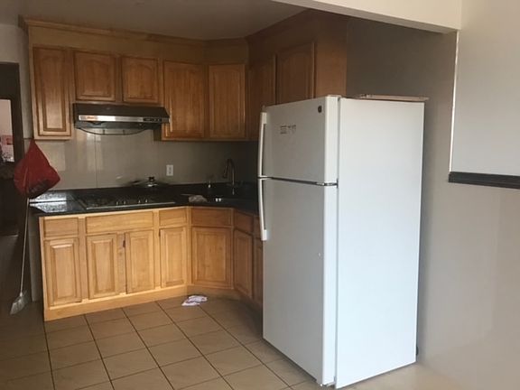 2nd image of 661 54th St Floor 1