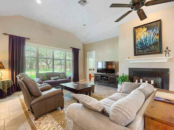 5th image of 2422 Founders Cir