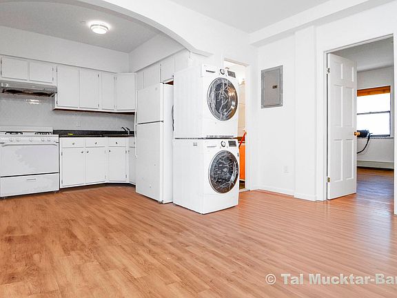 4th image of 19 Orchard St #1B