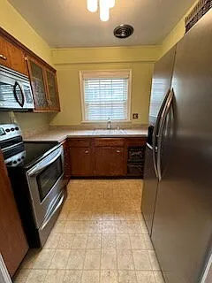 2642 Landor Ave #4F — Photo 7