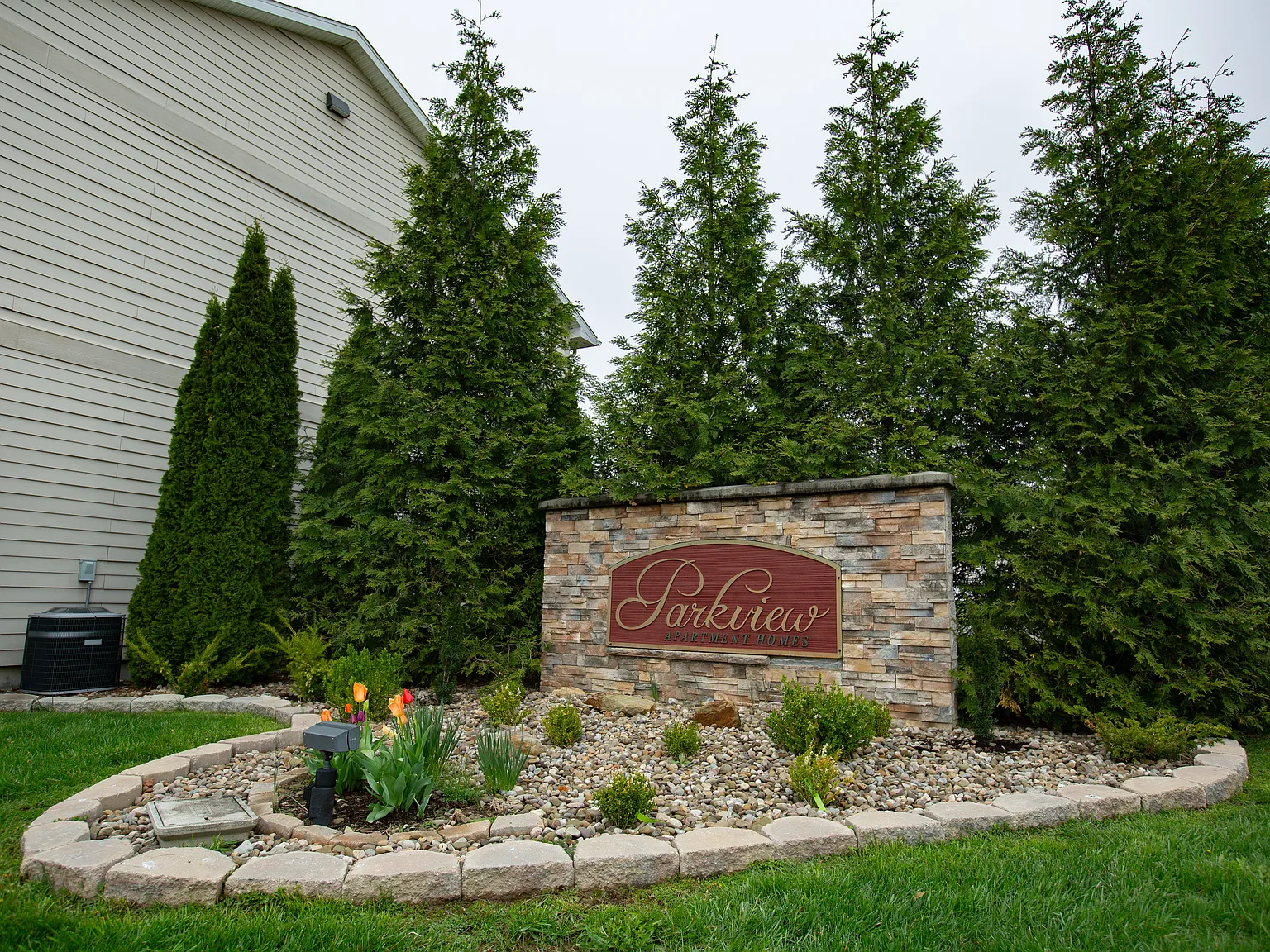 Parkview Apartments & Townhomes — Photo 1