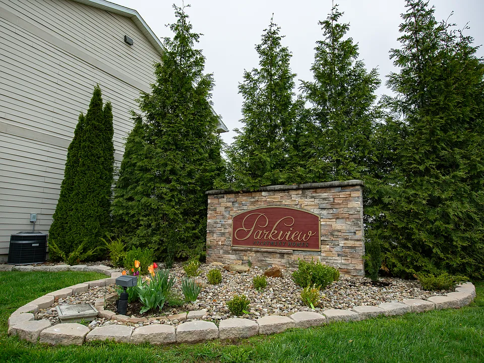 Parkview Apartments & Townhomes