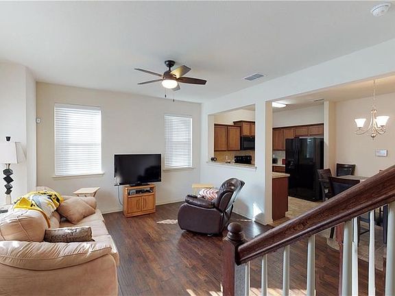 3rd image of 2932 Peyton Brook Dr