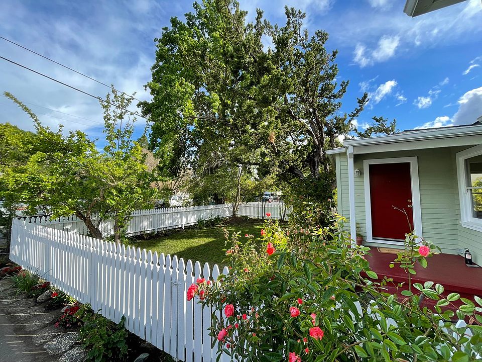 1st image of 875 Cypress Ave