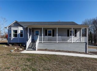 419 Cunningham Loop Rd, Thomasville, NC 27360