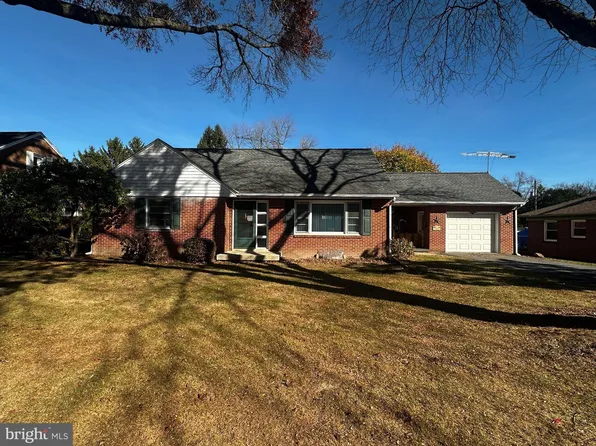 335 N Locust St, Elizabethtown, PA 17022