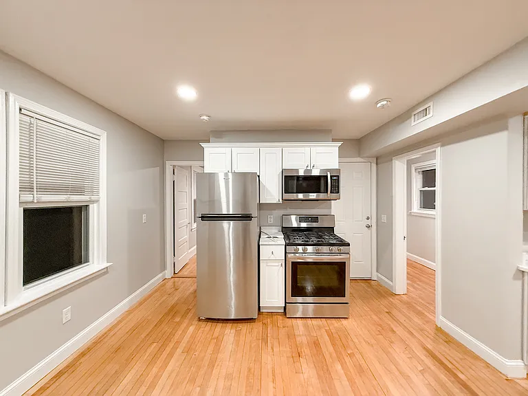 30 Mill St #2 — Photo 5