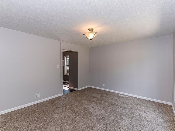 3rd image of 634 Carefree Dr