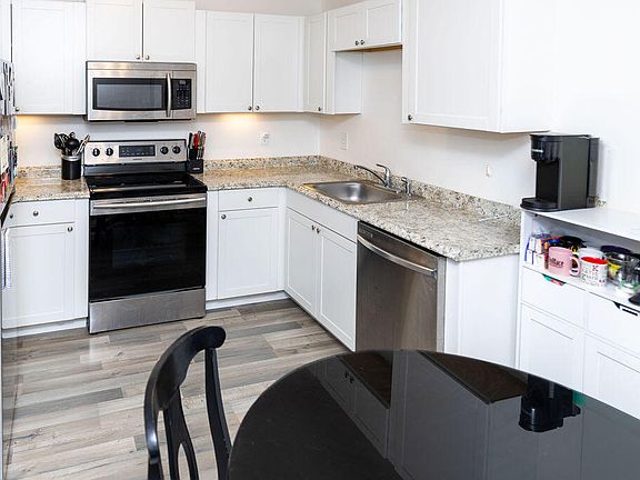 5th image of 4978 Alder Drive #B