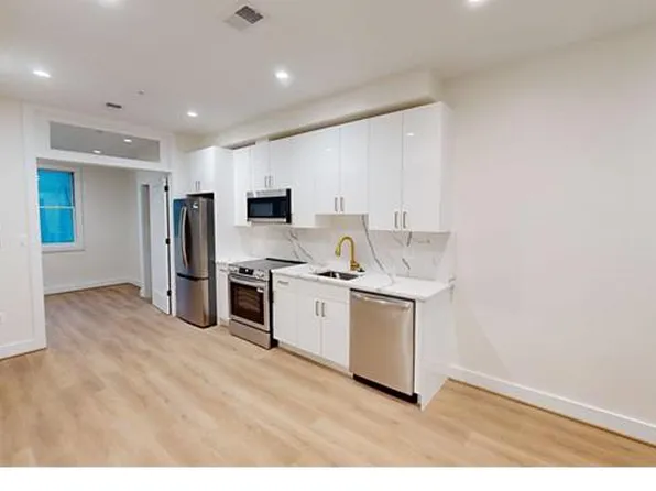 3106 Georgia Ave NW #102, Washington, DC 20010