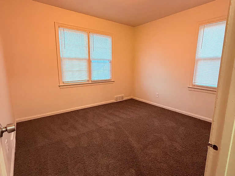 9345 Rutherford St #3 — Photo 5
