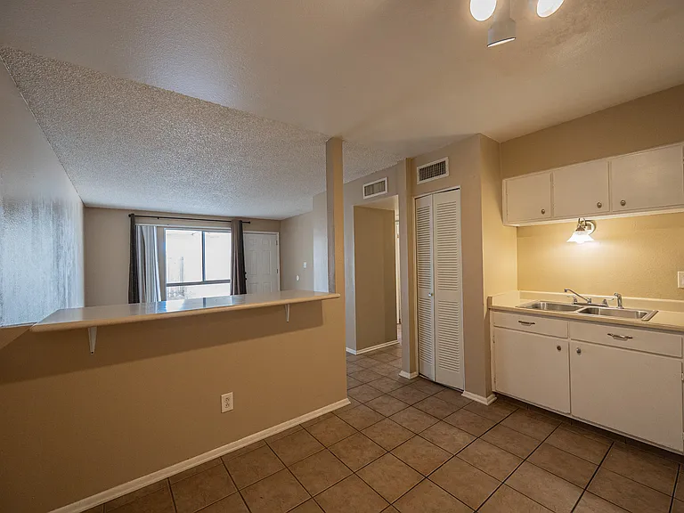 720 S Dobson Rd #10 — Photo 15