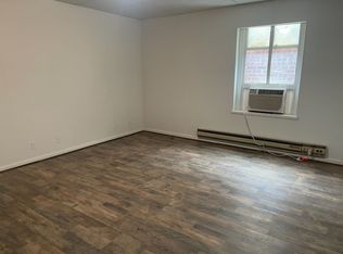 215 E Main St #3, Independence, KS 67301