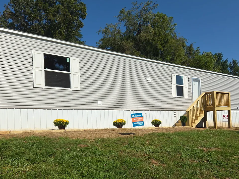 93 Sunny Brook Loop