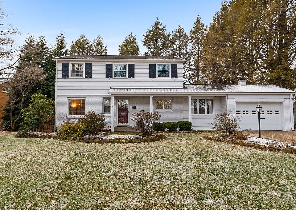 1st image of 330 Connecticut Dr