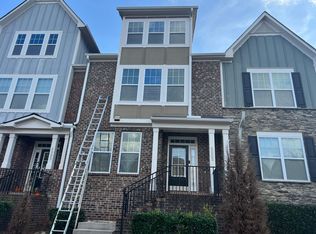 4005 Overcup Oak Ln, Cary, NC 27519