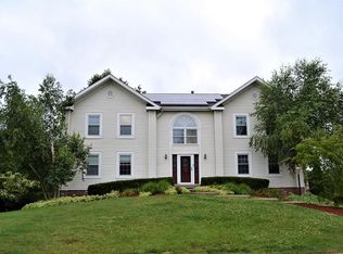 4977 Meadow Crest Dr, Allison Park, PA