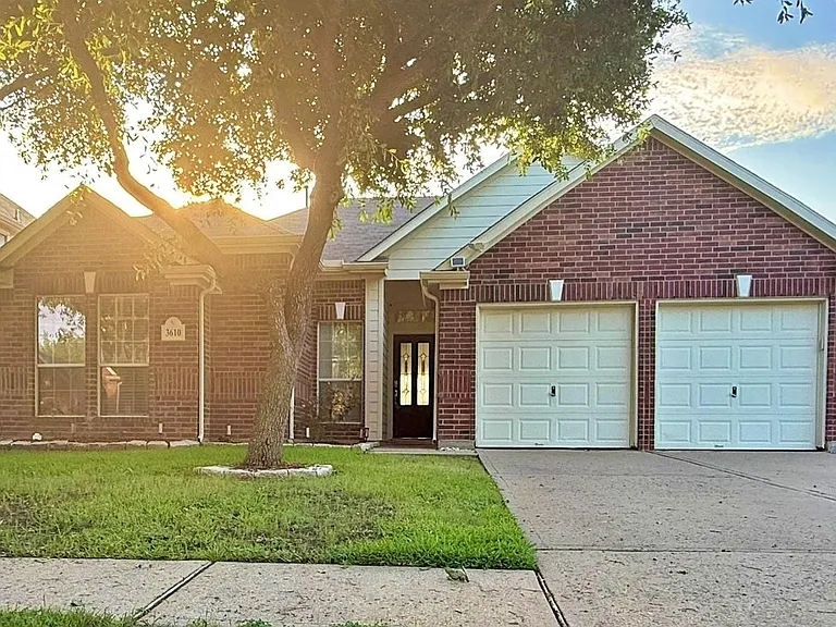 3610 Maple Pass Ct — Photo 2