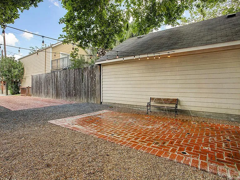 1111 Robin St — Photo 23