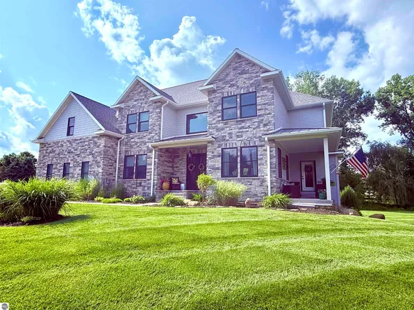 777 Stoneridge Dr, Mount Pleasant, MI 48858